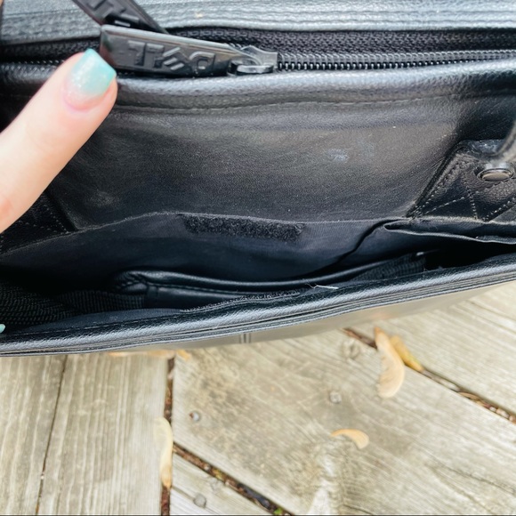 Dell Leather Briefcase - Picture 3 of 9